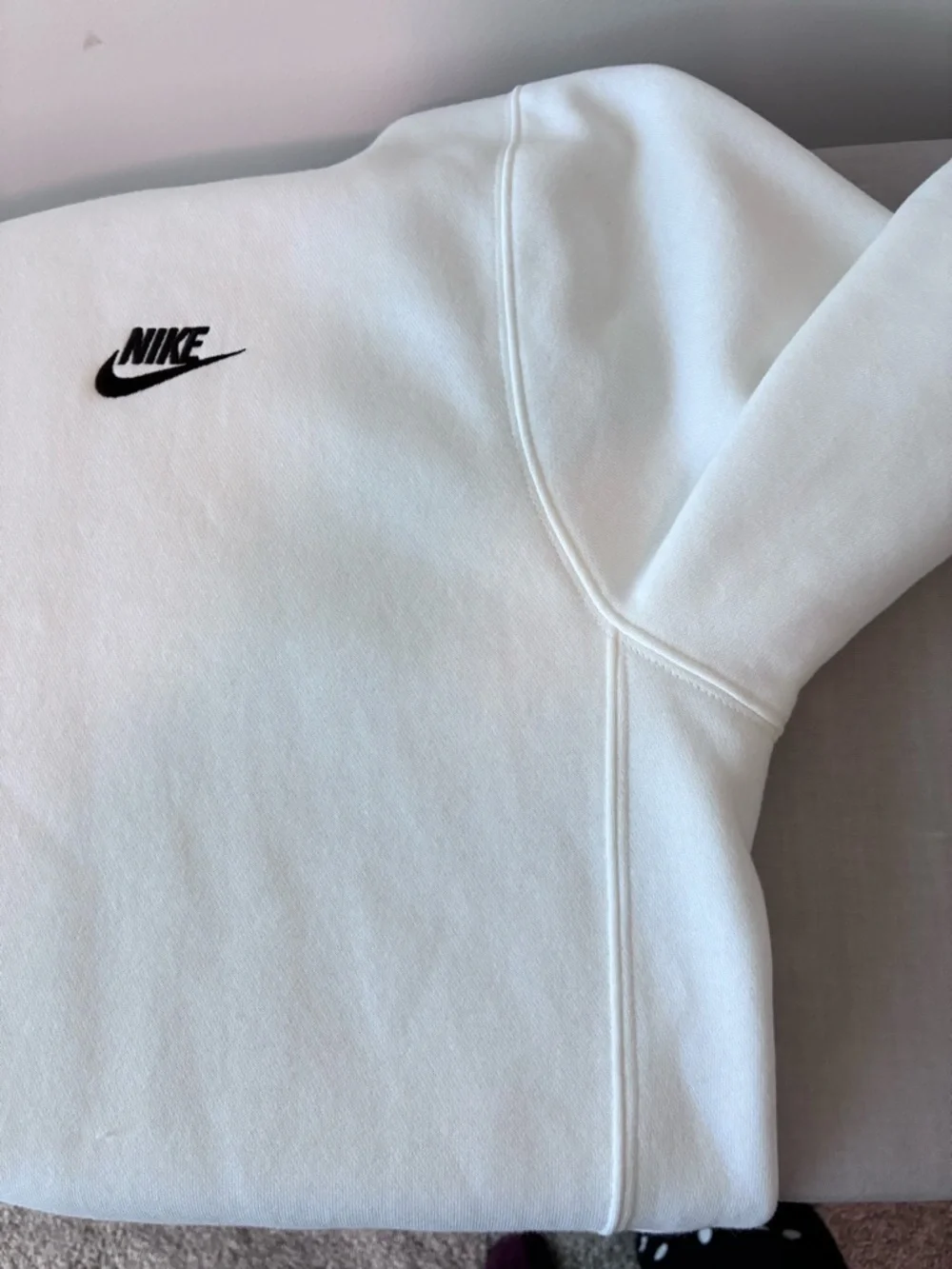 NWOT Nike Men’s White Fleece Crewneck